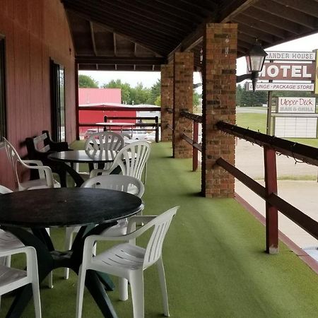 Park River Alexander House Motel מראה חיצוני תמונה